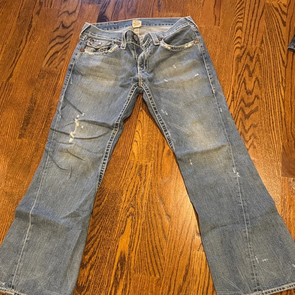 True Religion Distressed Light Blue Denim Jeans - Picture 2 of 2
